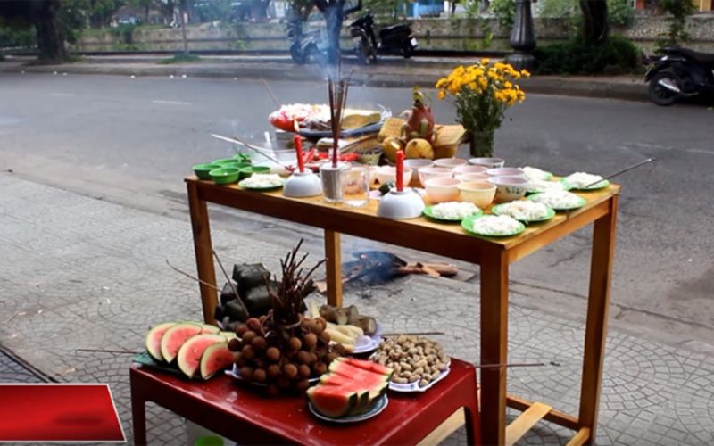 Nghi lễ cúng vong linh ngày Rằm tháng 7